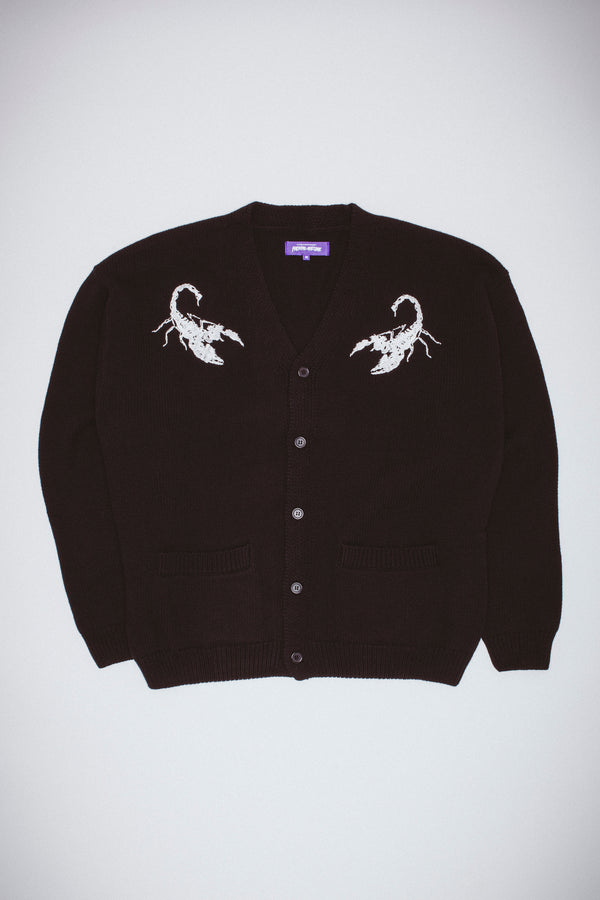 https://faworldentertainment.com/collections/sweaters