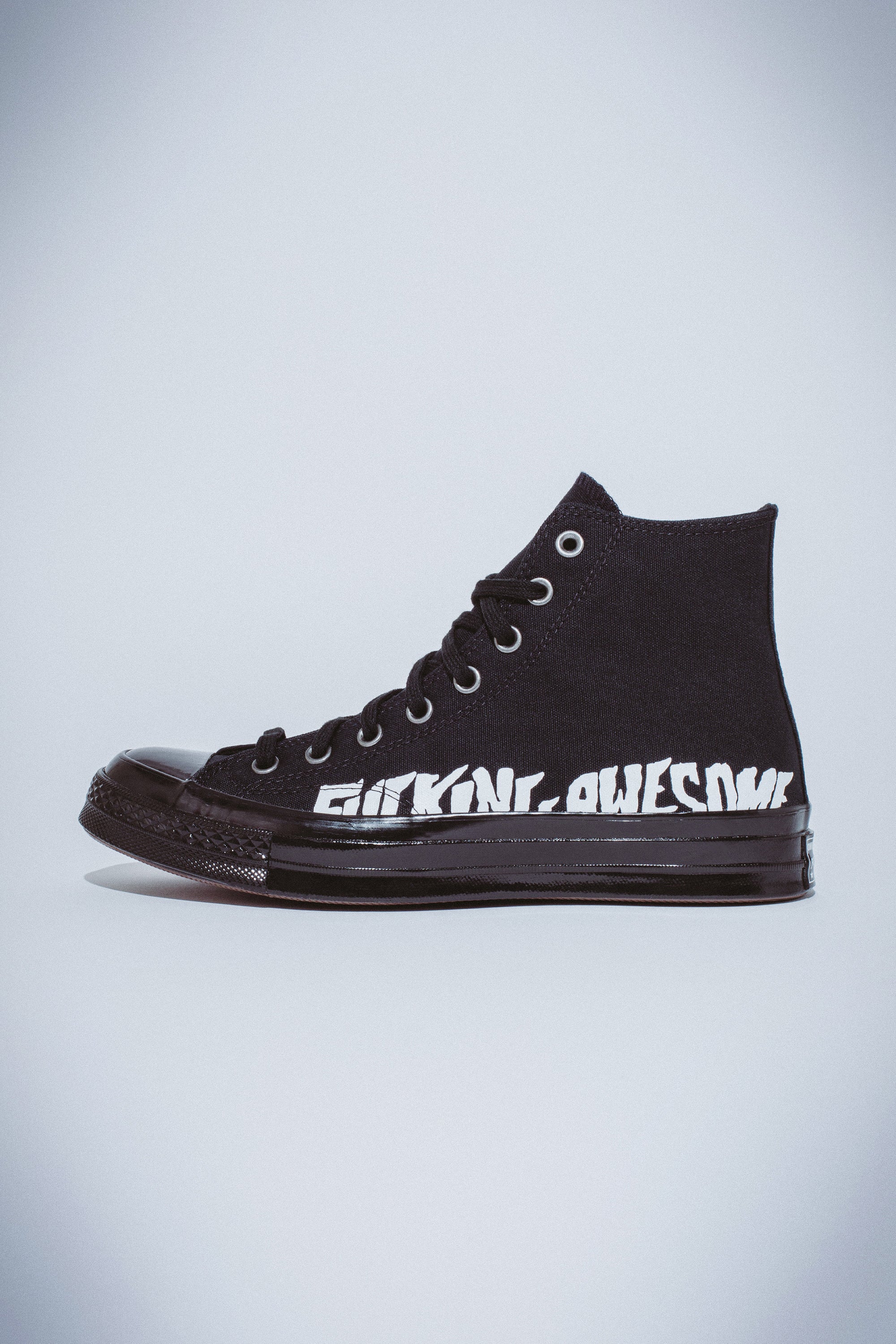 Black on black converse deals chucks