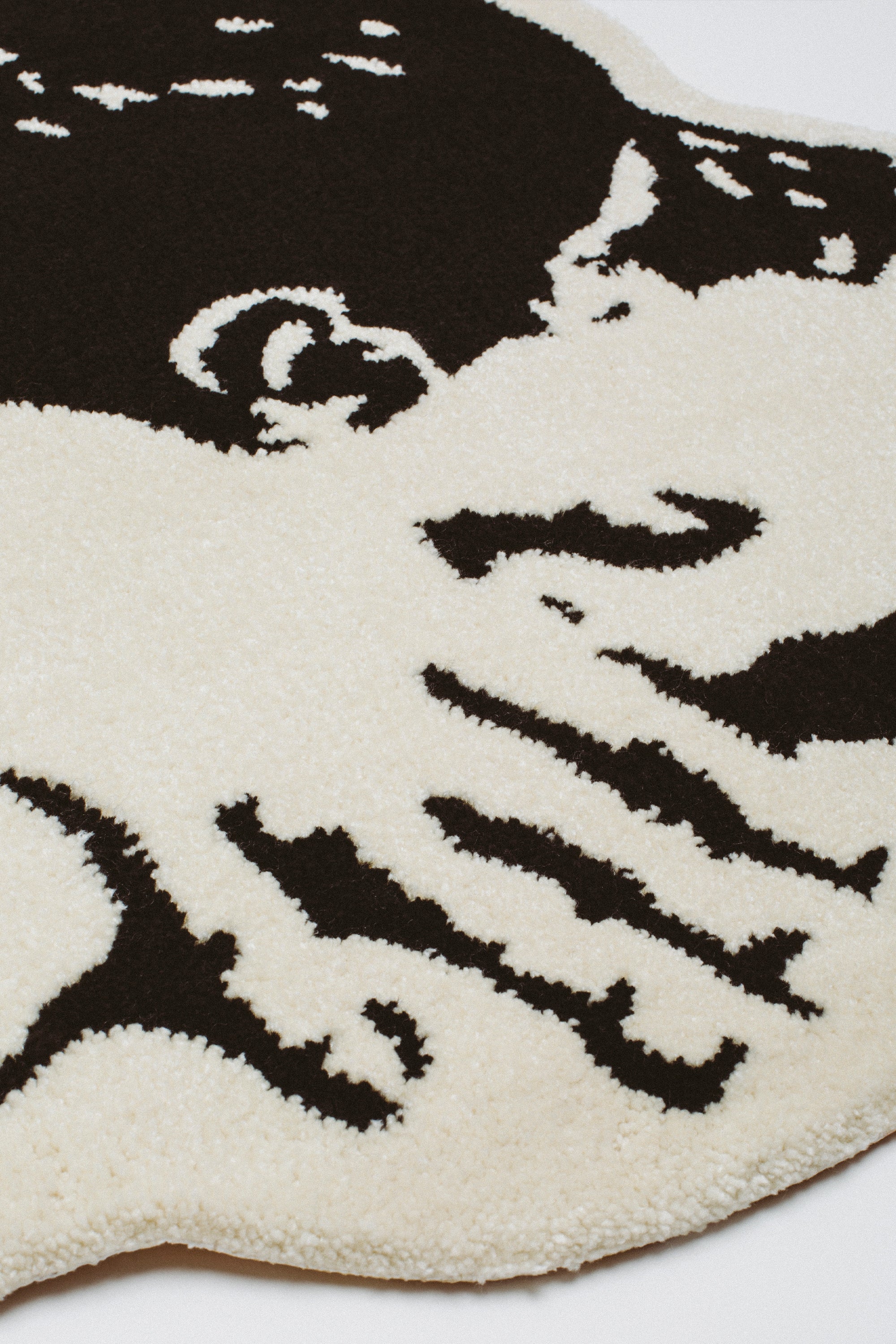 Embrace Rug – Fucking Awesome