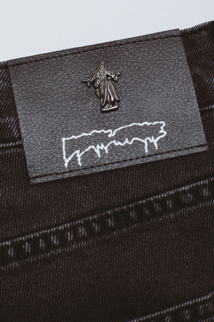 Fecke Dirtwashed Grey Denim Jeans